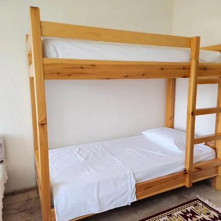 Traditional House & Shapllo Διαμέρισμα *