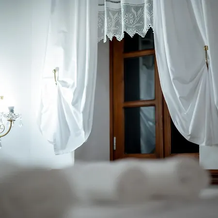 Διαμέρισμα Traditional House & Shapllo *