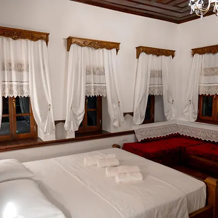 Διαμέρισμα Traditional House & Shapllo