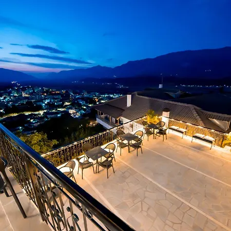 Διαμέρισμα Traditional House & Shapllo