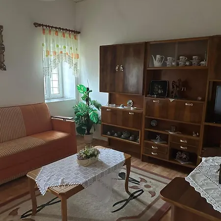 Appartement Traditional House Shapllo Gjirokastër