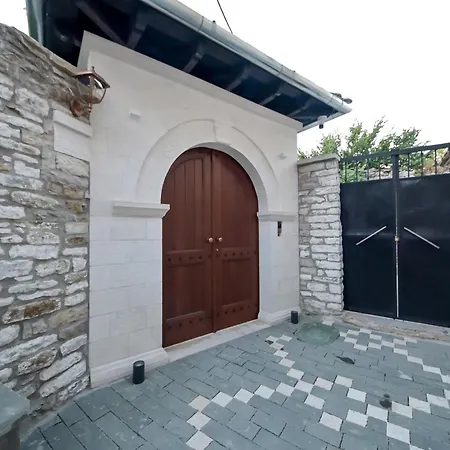 Traditional House & Shapllo Gjirokastër