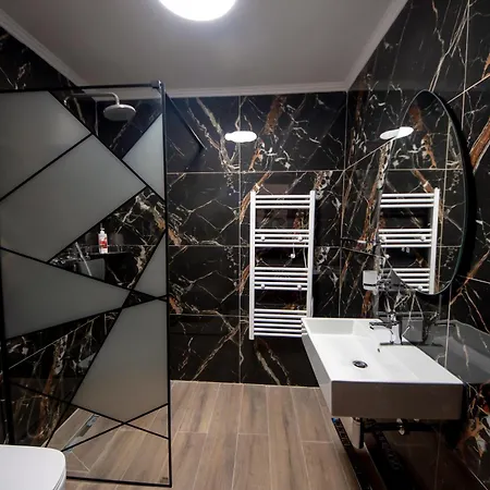 شقة Traditional House & Shapllo