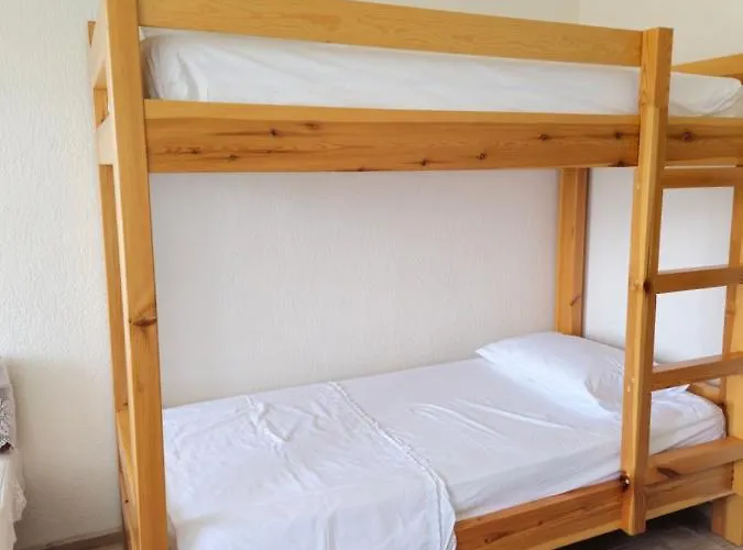 Traditional House & Shapllo 公寓 *