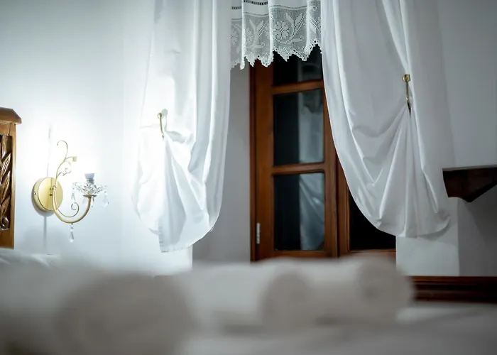 公寓 Traditional House & Shapllo *