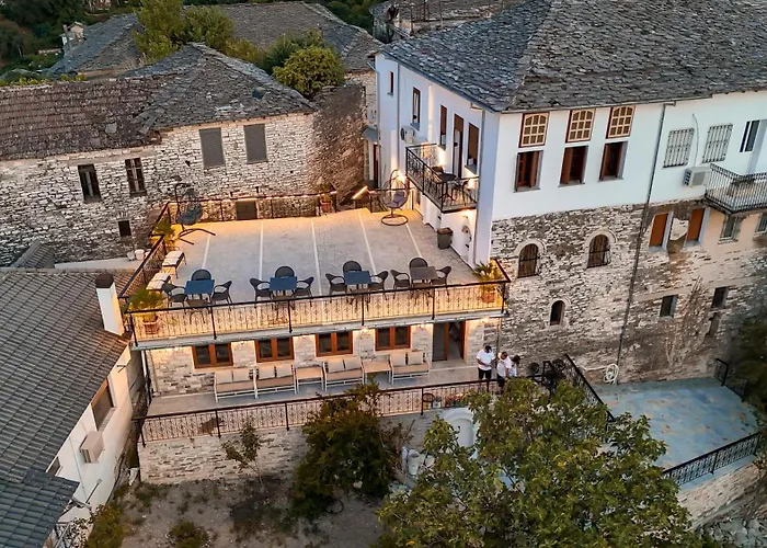 公寓 Traditional House & Shapllo Gjirokastër