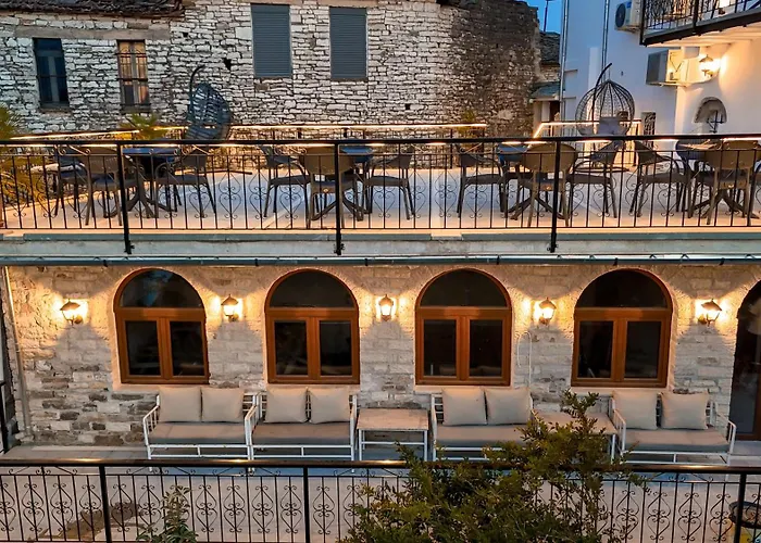 Traditional House & Shapllo *